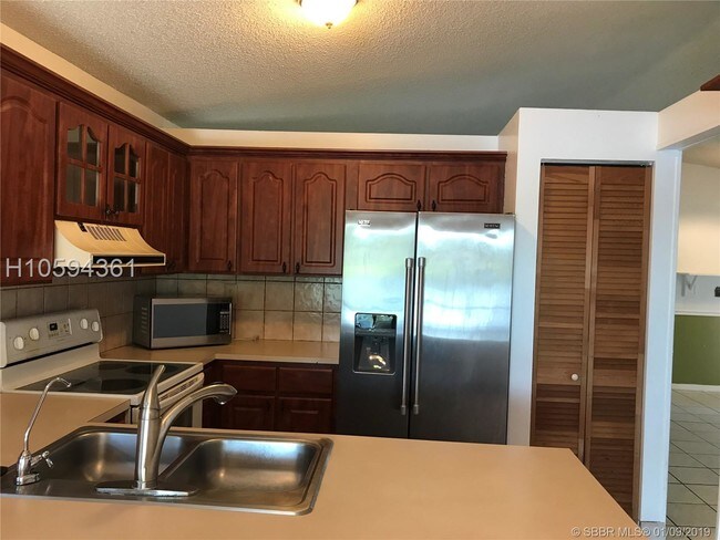 Foto del edificio - 13740 Cumberland Pl