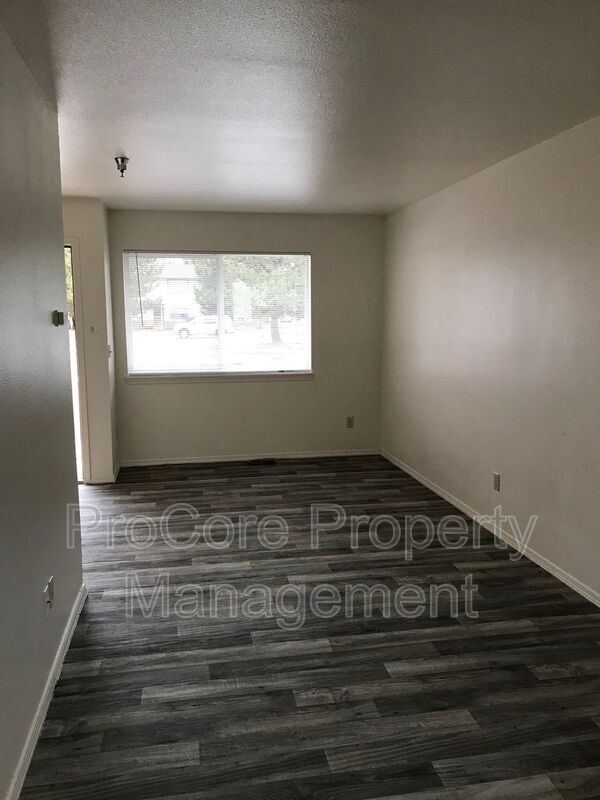 Foto del edificio - 1215 S Ivy St