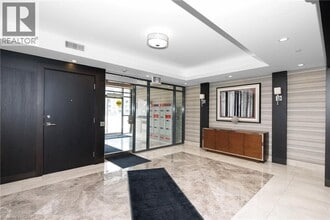 Building Photo - 101 Shoreview Pl