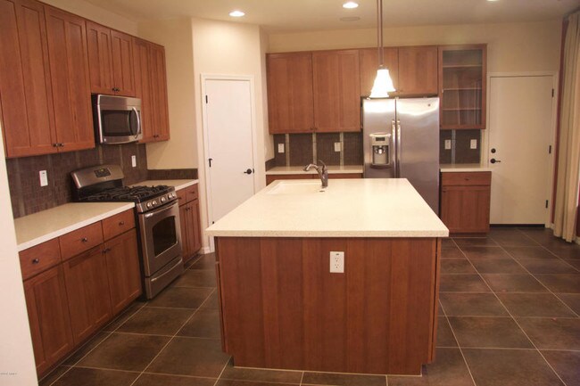 Foto del edificio - 20718 W Park Meadows Dr