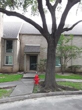 Building Photo - 2139 Shiveley Cir