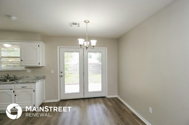 Building Photo - 207 Cherokee Dr