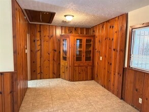 Building Photo - 903 Lamonte Ln