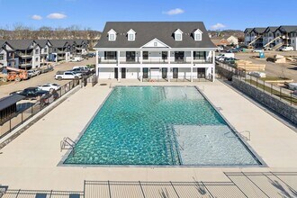 Building Photo - The Emerson at Commonwealth