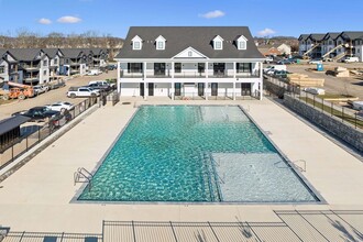 Building Photo - The Emerson at Commonwealth