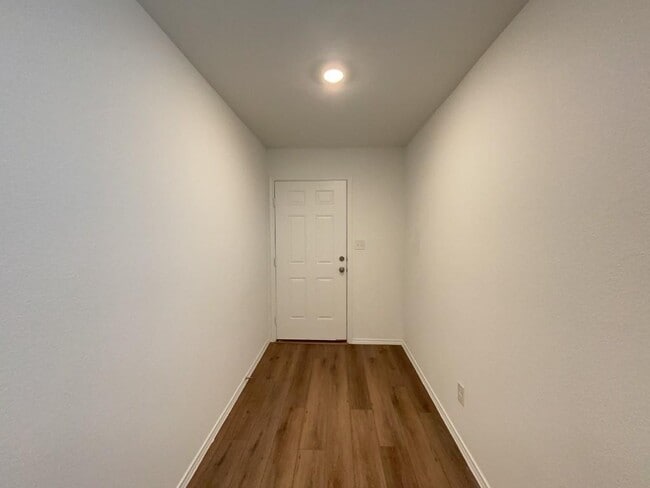 Foto del edificio - 185 Magalia Ln