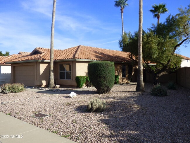 Building Photo - 7531 W Taro Ln