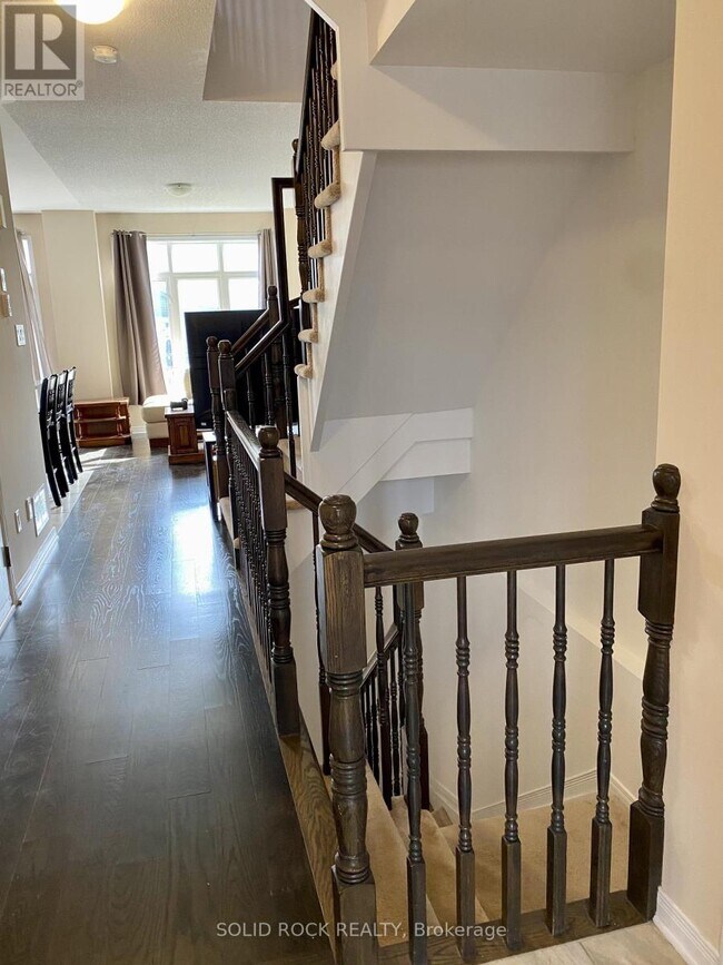 Photo du bâtiment - 108 Camden Private