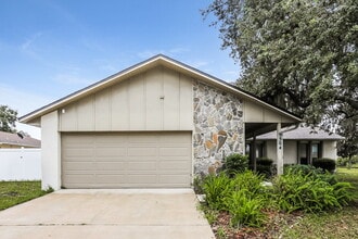 Building Photo - 9504 Lake Douglas Pl