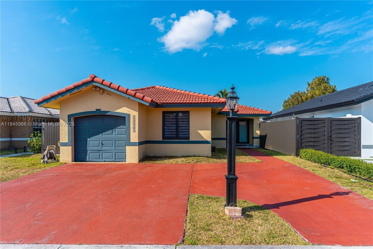 Primary Photo - 13847 SW 157th Terrace