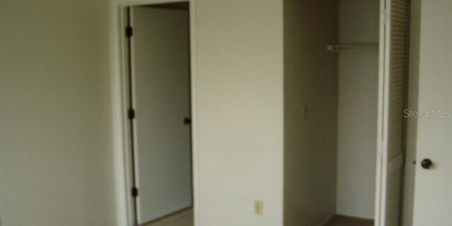 Foto del edificio - 25100 Sandhill Blvd