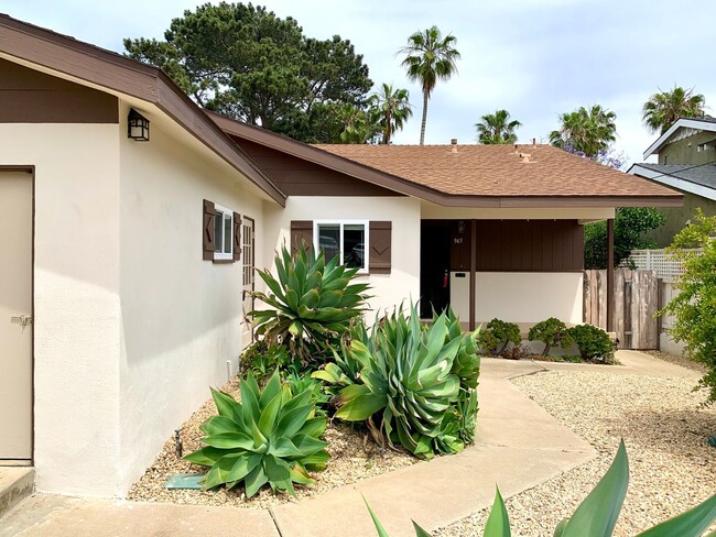 Building Photo - BEAUTIFUL 3BD/1.5BA POINT LOMA SINGLE FAMI...