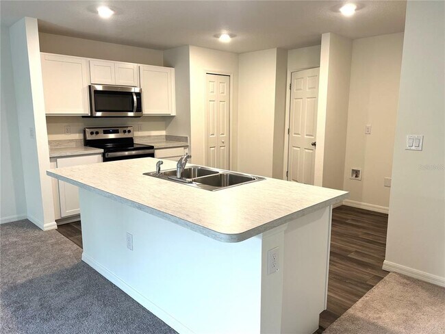 Foto del edificio - 3402 SW 165th Loop