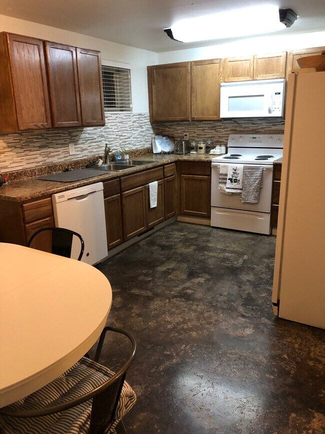 Building Photo - 309 N 100 W