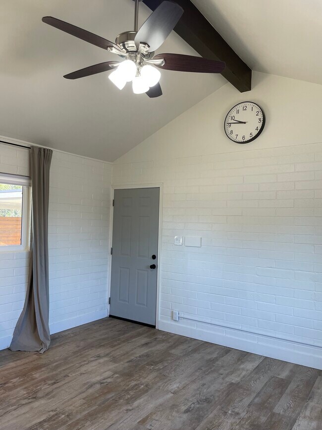 Foto del edificio - 4202 N 16th Dr