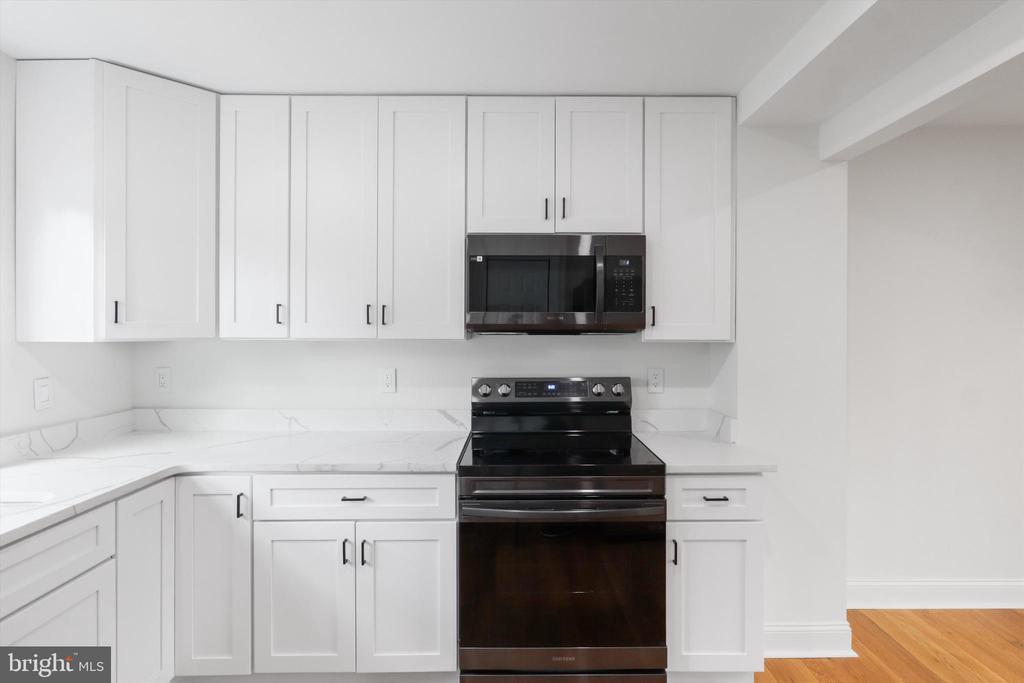 Foto principal - 7414 Pohick Rd