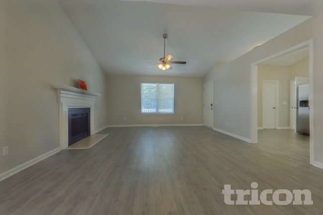 Building Photo - 108 Woodlands Village Dr