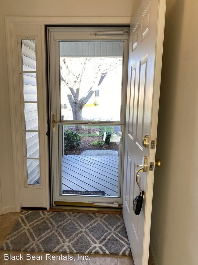 Foto del edificio - 2 br, 2.5 bath House - 165 Farm Lane