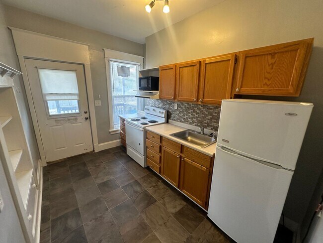 Foto del edificio - 302 S Prairie St