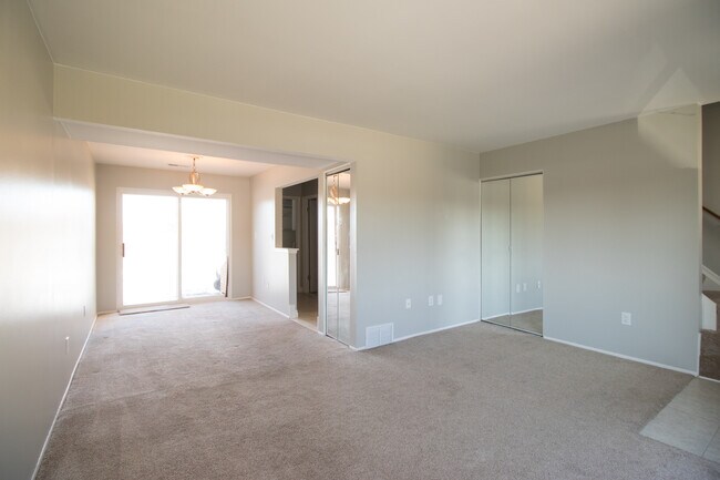 Foto del edificio - 1317 Laurel Valley Dr