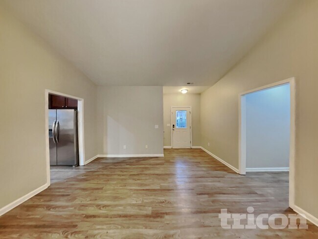 Foto del edificio - 246 Viking Ln