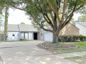Building Photo - 1038 Apache Falls Dr