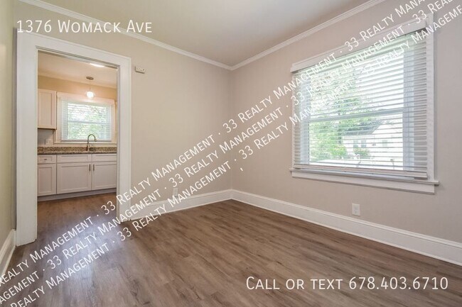 Foto del edificio - Adorable updated bungalow located in East ...