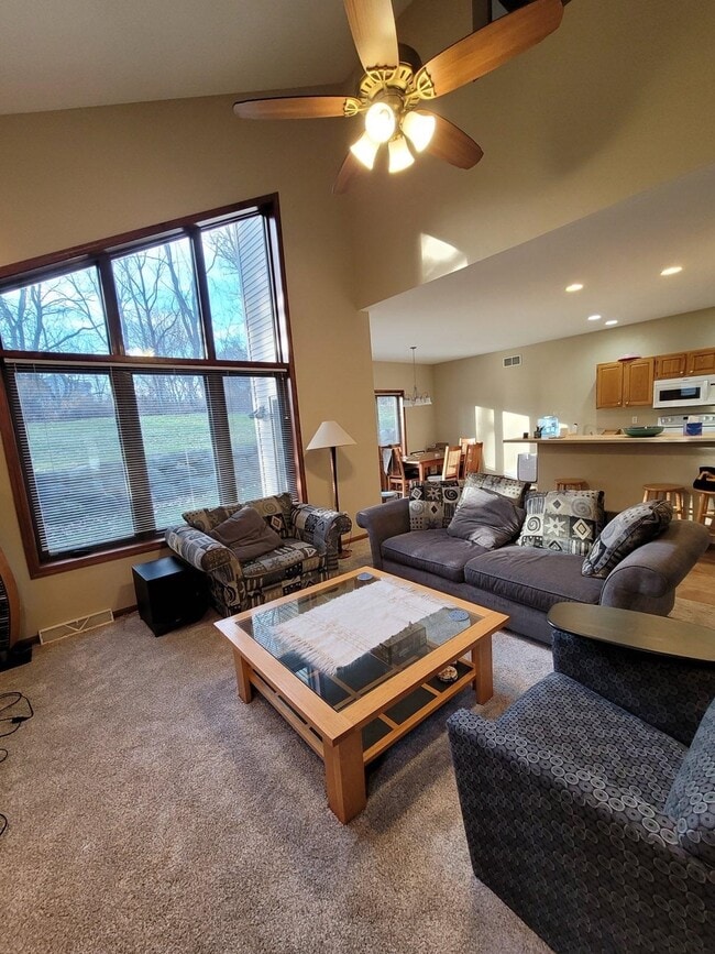 Building Photo - 3001 Arapaho Dr