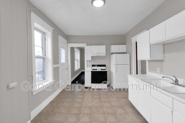 Foto del edificio - 799 Niagara St