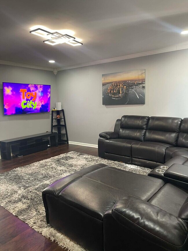 Foto del edificio - 620 Candlestick Ln