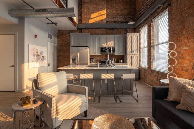 Foto del edificio - 1906 Elm St