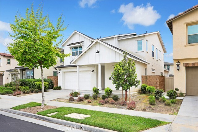 Building Photo - 2680 E Penelope Ln