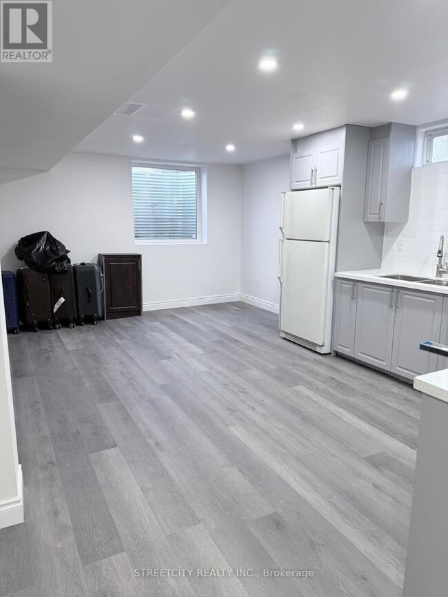 Building Photo - 31 Christians Dr