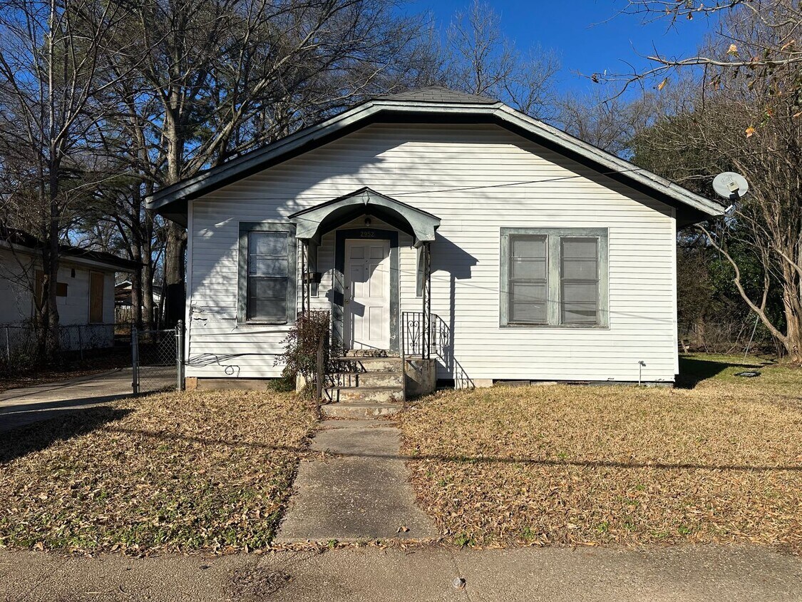 Primary Photo - Cute 2 Bed 1 Bath