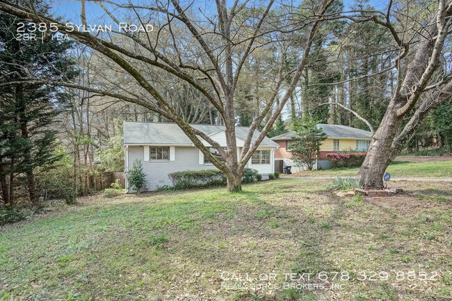 Building Photo - 2385 Sylvan Rd