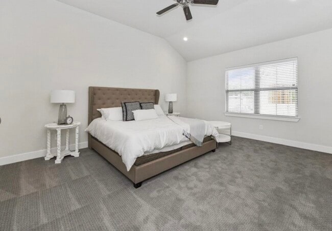 Foto del edificio - 1103 Fuschia Rd