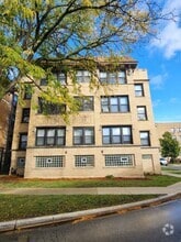 Building Photo - 1724 W Jonquil Terrace