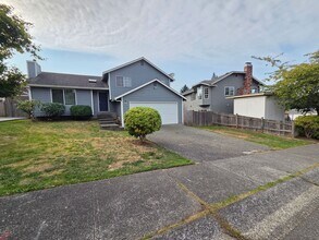 Building Photo - 728 97th Dr NE