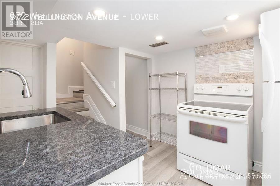 Photo principale - Lower level 1 bedroom unit - all inclusive...