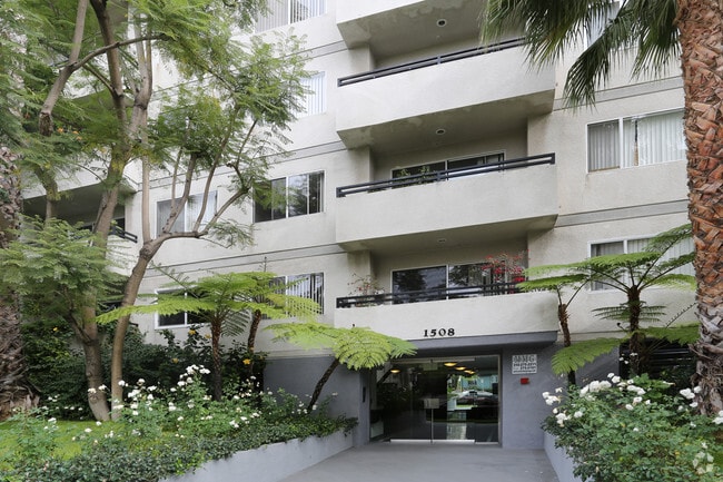Building Photo - 1508 Veteran Ave