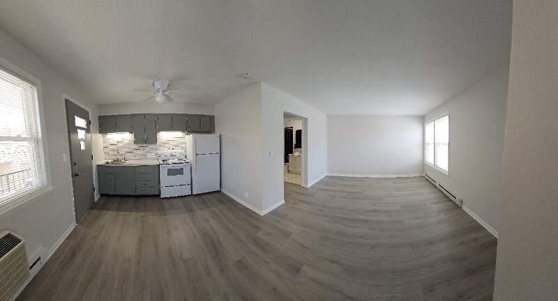 Building Photo - 4855 Elm St