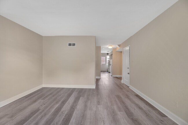 Foto del edificio - 1522 Queen St NE