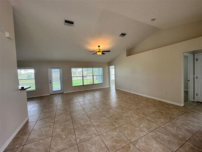 Building Photo - 1401 Vermouth Ln