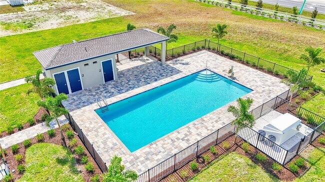 Foto del edificio - 4147 Collegiate Blvd