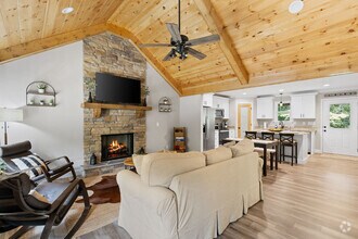 Building Photo - 864 Timber Ridge Ln