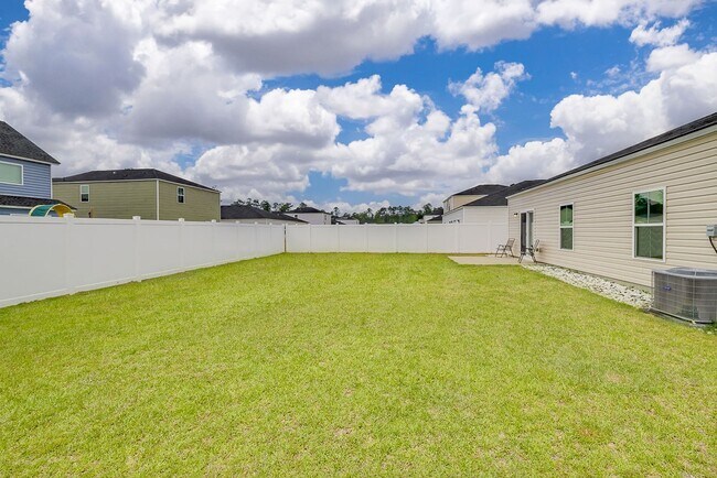 Foto del edificio - Private 3BR Home in Rincon with Fully Fenced Yard & Modern Comforts