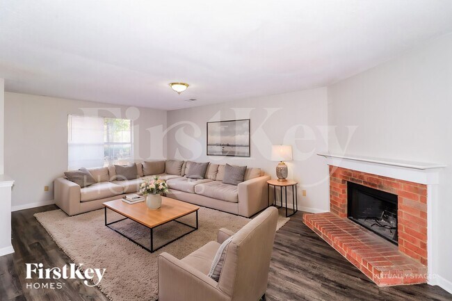 Building Photo - 8337 Bridge Creek Dr