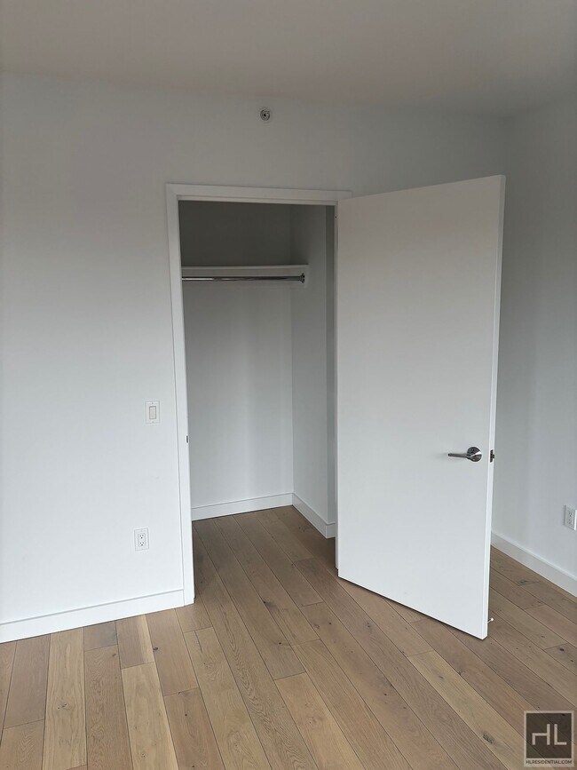 Building Photo - NORTHERN BOULEVARD