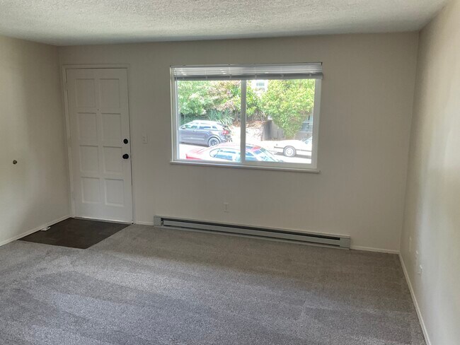 Área de estar - 434 S Idaho St