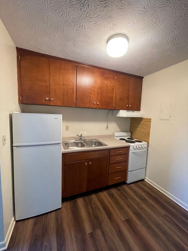 Building Photo - One bedroom apartment for rent